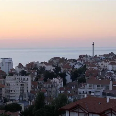 Apartment Le Prive 137 : Vacances De Charme Au Calme A Moins De 1.5km Du Centre Biarritz